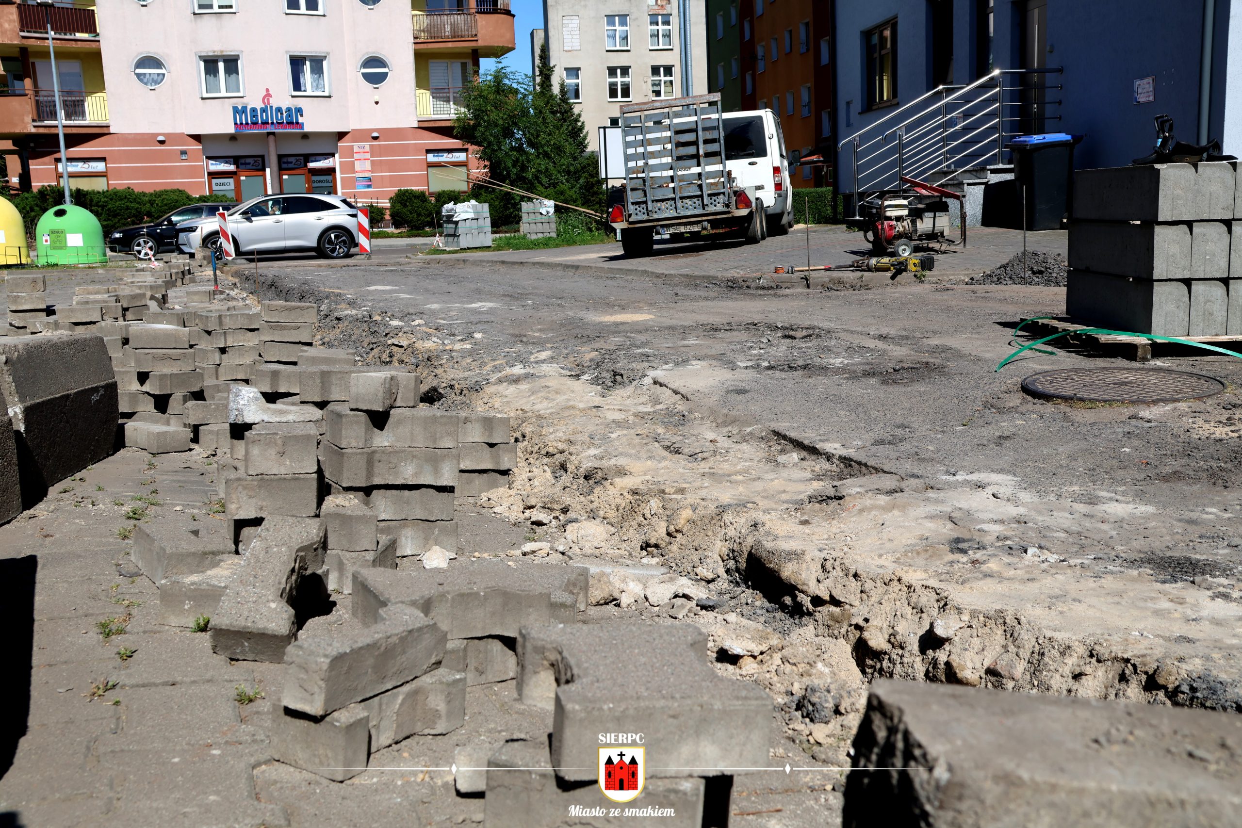 Parking przy ul. Grota Roweckiego 1 w remoncie.